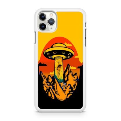 Ufo Sunset Cover iPhone 12 / 12 Pro / 12 Pro Max / 12 Mini Case - Image 2